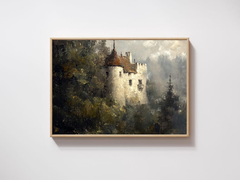 Op de afbeelding: Een schilderij van een wit kasteel met een bruin dak, omringd door bomen. Het kasteel staat tegen een bewolkte lucht.