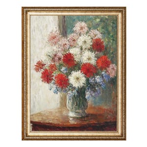 Arte de pared imprimible con diseño floral de granja vintage, pintura de naturaleza muerta antigua, flores rojas, blancas y rosas, jarrón rústico para decoración de cocina o entrada.