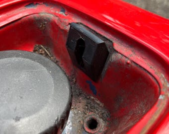 Ersatz für Gasdeckelgummi,partie von FIAT SPIDER & ALFA Spider - (SKU 81-0375)