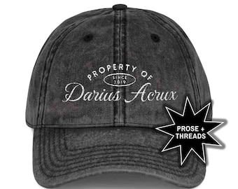 Gorra bordada de Darius Acrux de la Academia del Zodíaco con licencia, artículos de Booktok, Bookstagram, Romantasy, regalos para amantes de los libros, Lance Orion, Tory Vega, Darcy