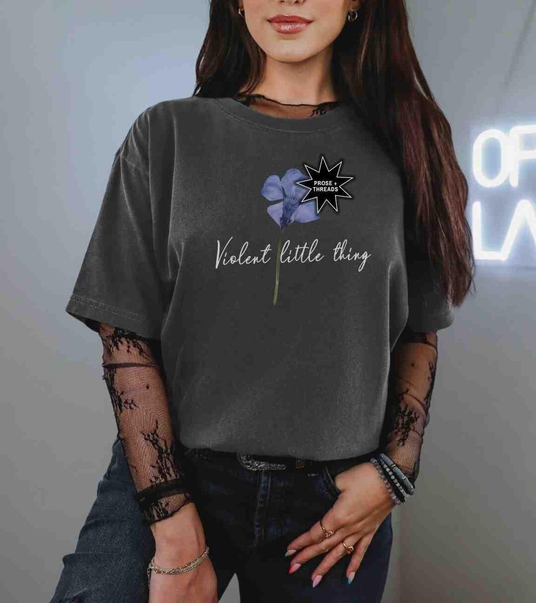 violet-sorrengail-pressed-flower-shirt-fourth-wing-shirt-iron-flame