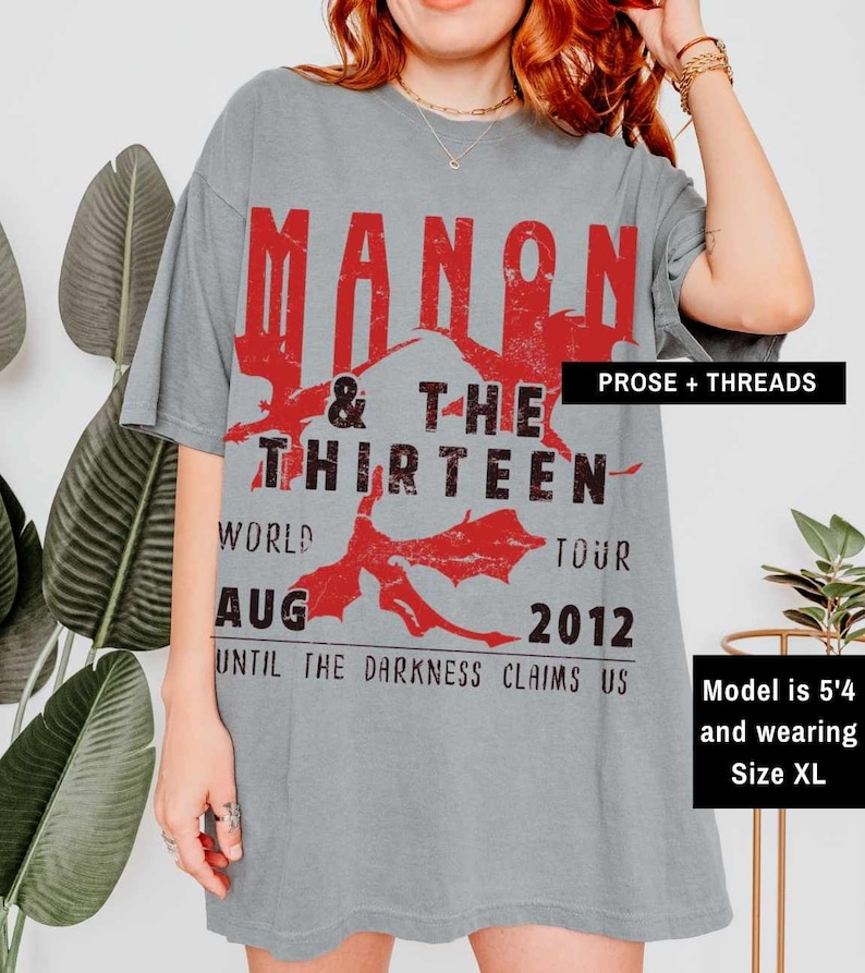 Manon Blackbeak We Are Thirteen Throne of Glass Merch Sarah J Maas SJM ...