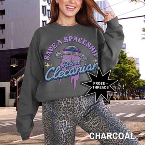 Licensierad Clecanian-serie-tröja Romantisk gåva för bokälskare Alien Romance Booktok Merch Bookstagram-tröja Booktok-tröja Bokmerchandise bild 4