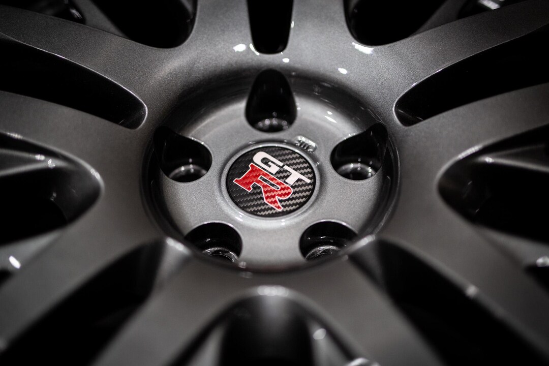 09+ Nissan GT-R R35 Carbon Fiber Style Wheel Center Cap (will NOT Fit ...