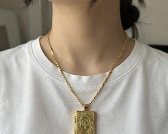 Holy Quran Book Locket Necklace, Gold Mini Quran Pendant, Opens to Hold 2 Photos, Islamic Keepsake Jewelry, Religious Gift