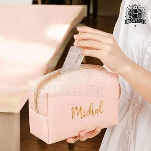 Personalized Makeup Bag with Name, Custom Cosmetic Pouch, Travel Organizer, Bridesmaid Gift, Birthday Gift for Her, Elegant Toiletry Bag
