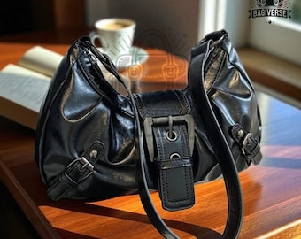 Retro Shoulder Bag, Y2K Aesthetic Handbag, 90s Style PU Leather Purse with Buckle, Small Underarm Bag for Women