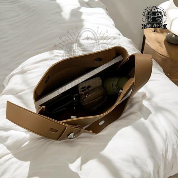 ショルダーバッグ・ポシェット Renewal version minimal leather dual pocket shoulder bag Bro il_fullxfull.2121304733_eurj.jpg