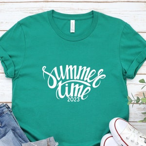 Summer 2023 ( Summer Time ) Gráfico por T-Shirt Pond · Creative