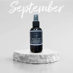 Nebbia di salvia, nebbia di purificazione, spray di nebbia senza fumo, spray di nebbia di cristallo, nebbia dell&#39;aura, spray di nebbia spirituale, acqua di luna di settembre
