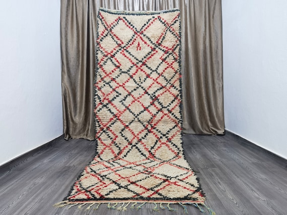 Vintage Moroccan Wool Rug Runner – Hand-Knotted Beni Ourain