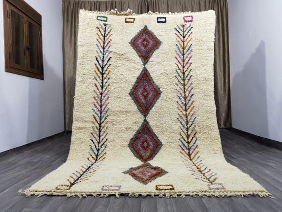 Handmade Beni Ourain Wool Rug: Moroccan Berber Cream Area Rug