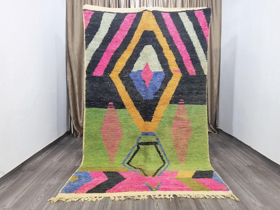 Handmade Wool Moroccan Rug: Custom Bohemian Style