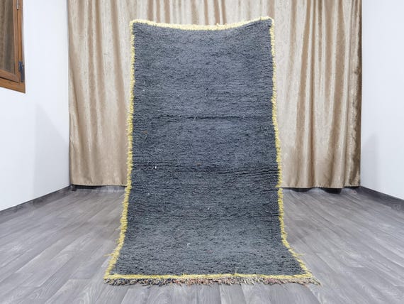 Azilal Rug Runner , Moroccan Rug Bedroom , Home Decor Kitchen Rustic , Abstract Artwork  , Boho Outdoor Runner Rug , Floral Runner Design .