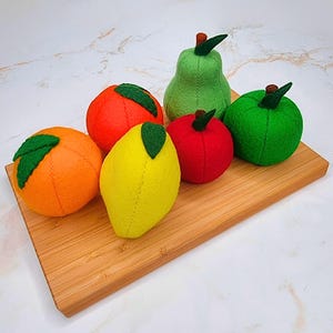 Felt 3D Fruit Sewing Pattern: easy DIY toddler grocery shop roleplay toys (PDF)