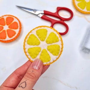Mönster för sömnad av citron-/apelsinskivor i filt: Enkla gör-det-själv-ornament och girlanger (PDF)