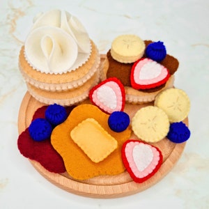 Felt American Pancake Playset PDF Sewing Pattern, beginner felt food templates, kids felt crafts and custom food roleplay, DIY play food