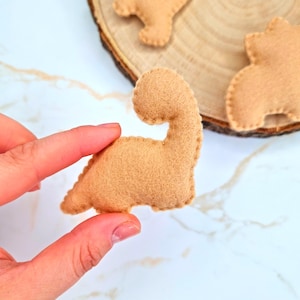Patrón de costura en PDF de Nuggets de dinosaurio de fieltro, patrones de comida de fieltro para principiantes, peluche de nuggets de pollo, comida de juguete falsa personalizada para niños que juegan a fingir.