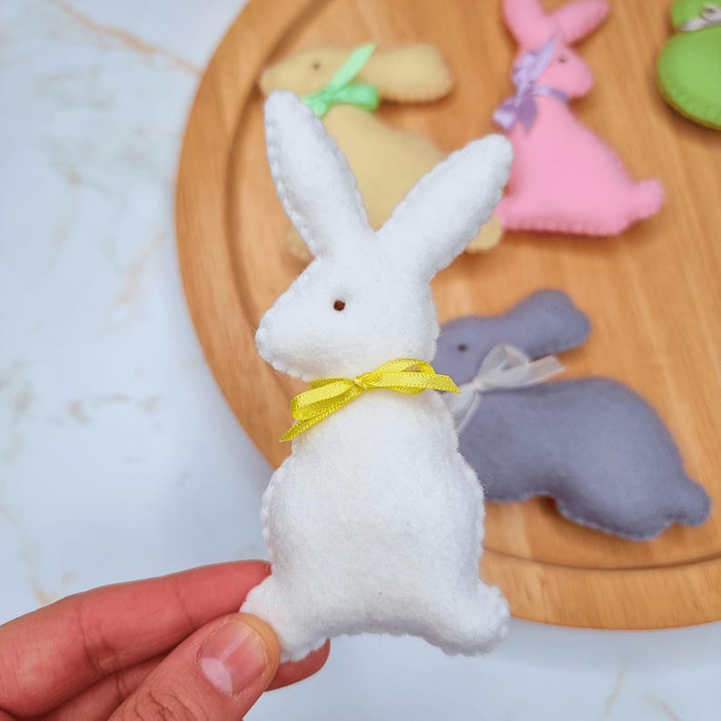 5 Felt Easter Bunny Sewing Pattern - DIY Hanging Ornaments and Garlands ...