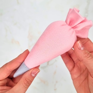 Felt Piping Bag Sewing Pattern: Easy DIY Play Kitchen Accessories (PDF)