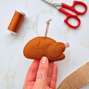 Felt roast turkey sewing pattern: DIY Thanksgiving / Christmas ornaments and garlands (PDF)