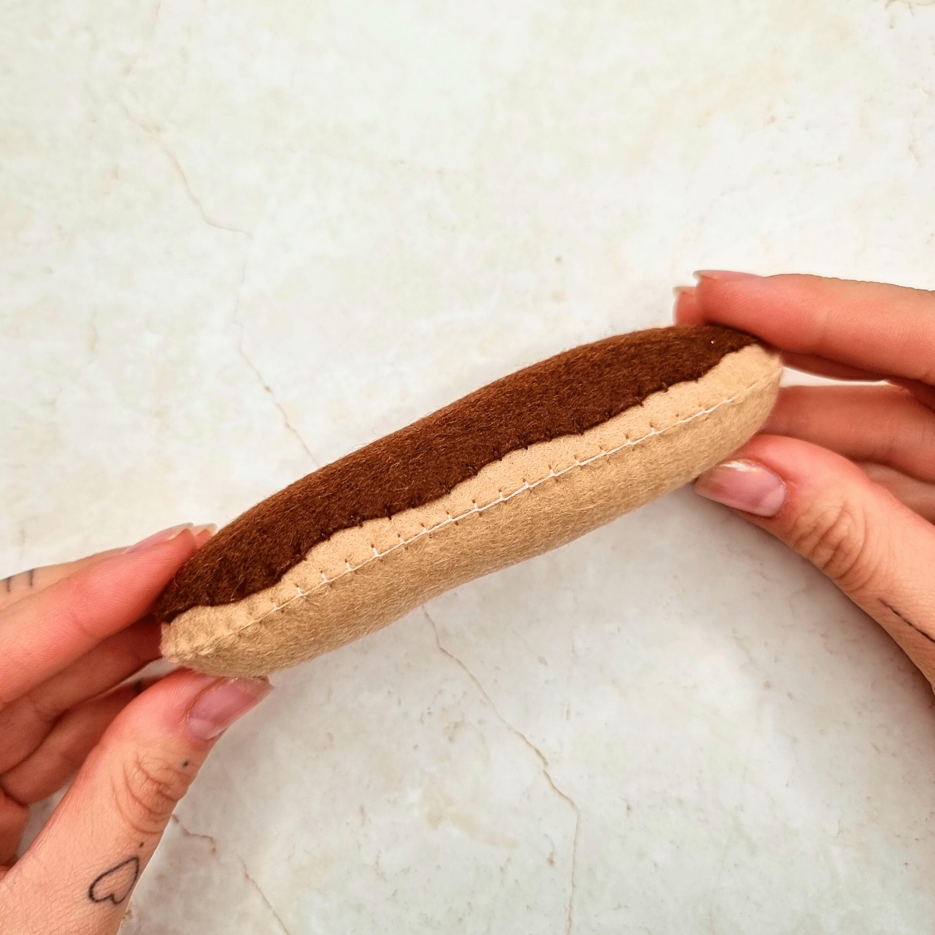 Felt French Eclair Sewing Pattern: Easy DIY Pretend Play Food for Kids ...