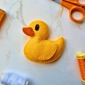 Patrón de costura de pato de fieltro: adorno y juguete de pájaro fácil de hacer a mano (PDF)