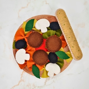 Molde de costura em PDF para macarrão italiano de feltro com tutorial, conjunto de comida de feltro fácil para cozinha de brinquedo infantil - farfalle, palitos de pão, almôndegas, azeitonas