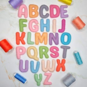 Paquete de patrones de costura en PDF y SVG de letras y pancartas 3D del alfabeto inglés de fieltro, guirnaldas y adornos fáciles de hacer, decoración de guardería infantil y móvil