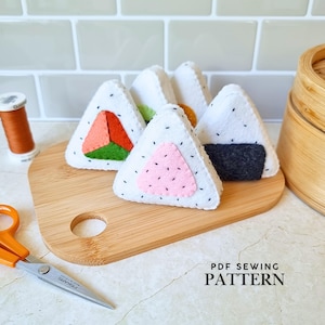 Felt onigiri sushi triangle sewing pattern - easy DIY Japanese snacks for pretend play (PDF)