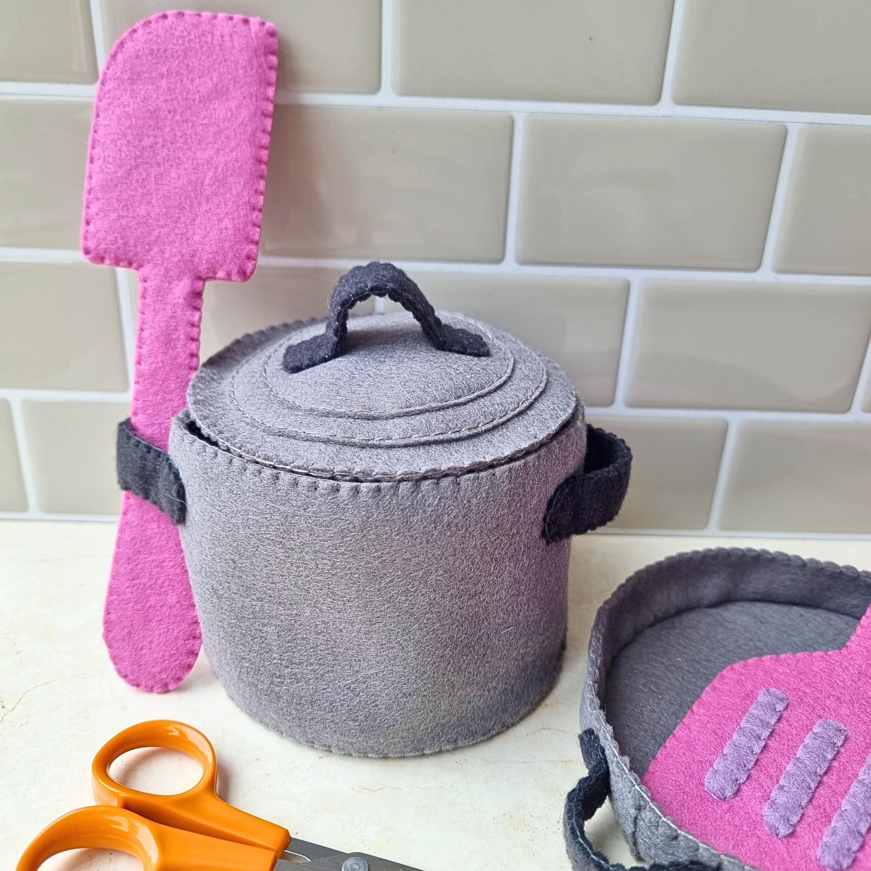 Felt Pot, Pan and Spatula Sewing Pattern - DIY Kids Play Kitchen ...