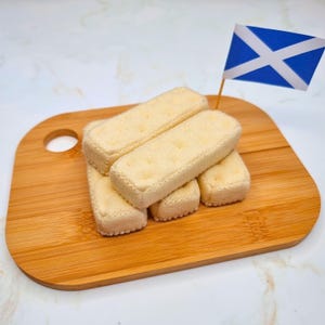 Nähen Sie Ihr eigenes schottisches Shortbread aus Filz, einfaches PDF-Nähmuster mit Anleitung - Kinderspielzeugkekse zum Rollenspiel und als originelles Geschenk