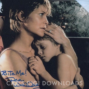 CUJO E.T Dee Wallace &quot;Bite Me&quot; 10x8 Autograph Photo Print - Print at Home