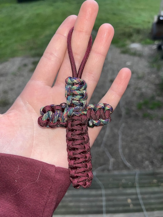 パラコード 人形キーホルダー キーチャームハンドメイド 今回は、パラ