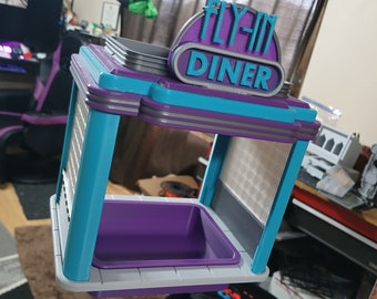 Fly In Retro Diner Bird Feeder | Customizable | VETERAN MADE