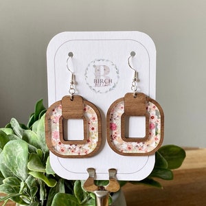 Acrylic and Wood Earrings, Dangle Earrings, Lightweight Earrings, Dusty Pink Floral Earrings, Boho Earrings, Square, Mother's Day Gift