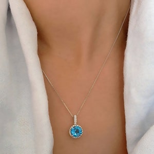 Collier délicat pour femme avec topaze bleue, collier de mariée en or 14 carats, collier élégant en diamants, collier tendance fait main, cadeau d'anniversaire