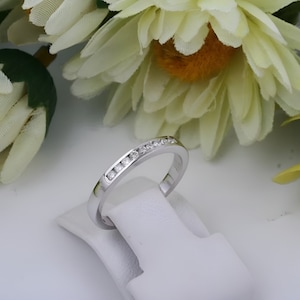 Demi-anneau éternité en or 14 carats, bague éternité diamants, alliance fait main, bijoux en pierres précieuses, bague de fiançailles délicate, cadeau d'anniversaire