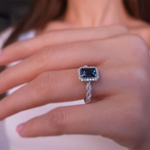 Stunning Sparkling Diamond Twisted Engagement Ring, Chunky London Blue Topaz Promise Ring, 14K Gold Women Ring, Gemstone Jewelry, Wife Gift