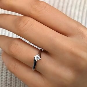 0.17ct Diamond Solitaire Ring, Women Engagement Gold Ring, Unique Diamond Proposal Ring, Round Cut Promise Ring, Statement Gift