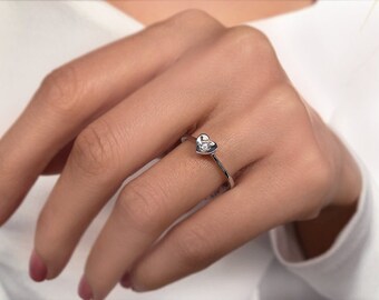 0.10 Ct Diamond Women Heart Ring, 14K Gold Dainty Love Ring, Gemstone Statement Ring, Minimalist Everyday Ring, Unique Ring, Girlfriend Gift