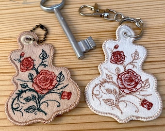 Embroidery file rose pendant 2.4x3.5, ITH keyring with rose motif, flower bag charm embroidery design, machine embroidery