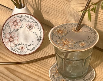 ITH embroidery file flowers mug rug set 4x4 with buzz guard, glass lid with drinking straw hole, in the hoop coaster, machine embroidery