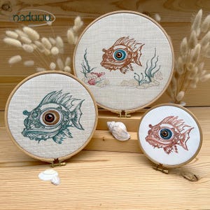 Stickdatei Fischkopp Set ab 10x9, Fisch Scribble mit Unterwasserwelt und ohne, maritimes Stickdesign, Dateien für Maschinenstickerei