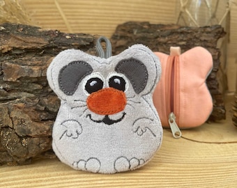ITH embroidery file mouse bag for 4x4'' hoop with zipper, In The Hoop Junior Mouse Zip Bag, embroidery design for machine embroidery