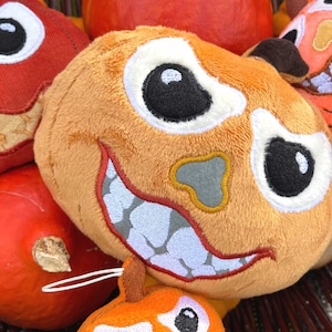 Pumpkin Embroidery File In The Hoop 7 Sizes, Stuffie Halloween Grim Pumpkin, Pumpkin Pillow Embroidery Design for Machine Embroidery