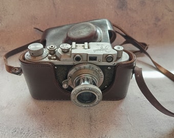 Appareil photo vintage soviétique « Leica » Zorkiy