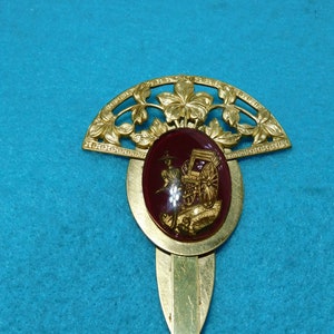 Handcrafted Indoor Plant Stakes or Plant Picks for House Plants – Reddish Cabochon with brass fan
