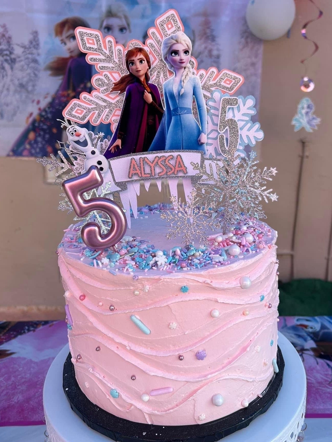 8 torte di compleanno ispirate a Frozen 