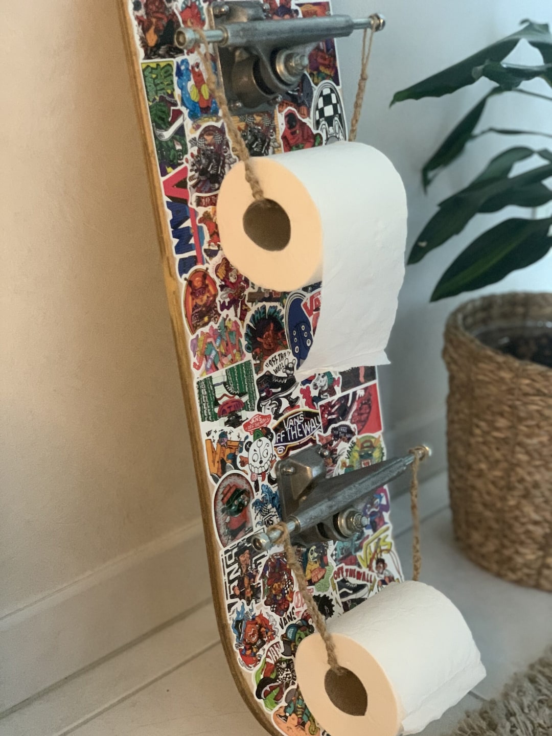 Toilet pepar skeate board 限定 Toilet Paper Holder Skateboard With Trucks and Vans Stickers - Etsy